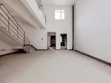 芸香雅苑别墅 一层带老人房 采光好无遮挡阳面采光随时看急急急