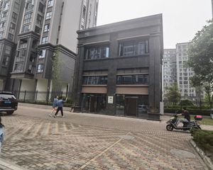 难得一遇!秀珍小独栋,实得360平,门口大外摆,停车方便