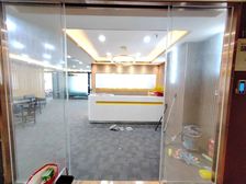 建正东方中心 高端大气楼盘 豪华装修带全套家具 视野好