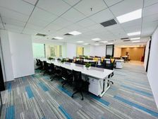 高层电梯口4间隔38工位!大都会广场!天河北地铁口!中信耀中