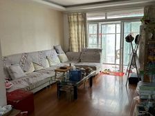 新望花园 三室二厅二卫 精装 带下院子 采光十足 位置好