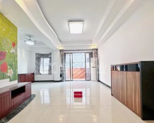 东方明珠花苑 送车位 包税费 南向 中层 急售 价格可谈