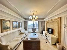 急!近金源边上!精装两房送车位!房东自住精装20万!随时看房