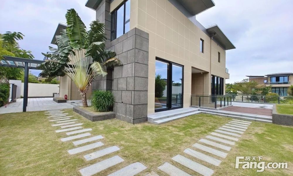 三亚独栋别墅独立花园花园庭院带泳池水岸君悦私密性强