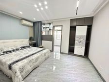 带院子,正规商品房 交通便捷 近地铁 边套全明 满五