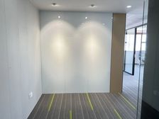 鼓楼区山西路 建伟大厦 实拍现房 电梯口 双面采光 全套家具