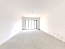 青山围绕 多层洋房 原始毛坯房 看房方便 户型正气