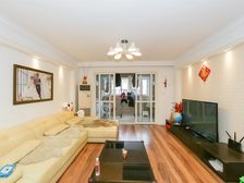 闹中取静次顶楼 南北通透 精装可拎包入住 购物方便 交通便捷