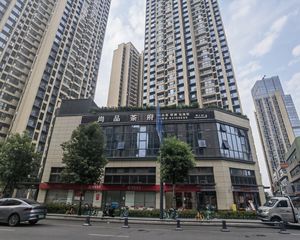 低价急售!独栋茶楼,年租40万,42米超大广告面,买即