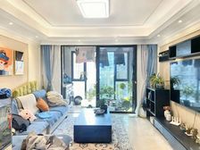 业主急着换房中海寰宇天下江景大平层。高端小区二次装修拎包入住
