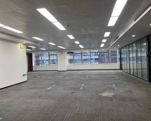 独栋独立使用 34个车位 园林设计齐全 四面单边 配套设施好