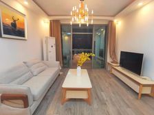 尚海郦景好房出售,看房方便,装修也不错。