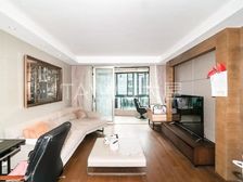 靠河位置 高区南北通 豪华装修 1梯2户 看房方便 近地铁