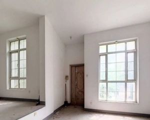 本月新上 西五环 联排别墅 前后花园 花园大 实景拍摄