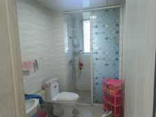 高铁站旁轻轨站口精装带院子可种花种菜养宠物离皇庆湖很近的楼房