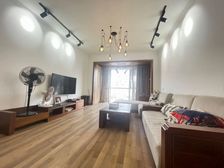 万达旁!品质楼盘 精装三房双卫 电梯小高层 近东坡 苏洵公园