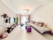 藏龙福地小区,通透三室,精装修看房效果好