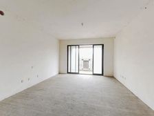 中海金沙府【底跃1楼跃2楼】带150平花园,朝南端头位置