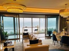 南滨路 头牌看江 豪宅大平层 全玻璃幕墙 纯改善 全套房设计