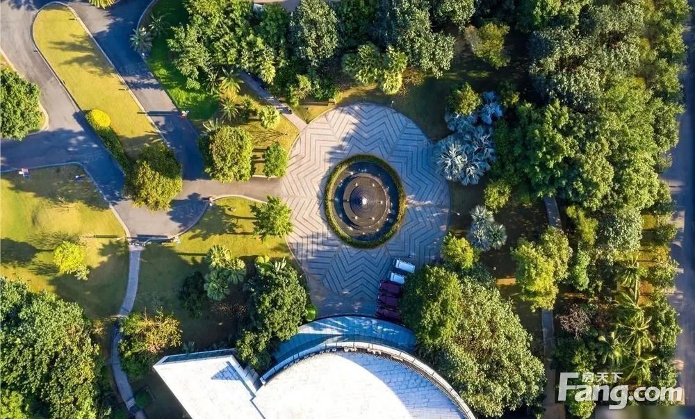 清退一套三亚市区精装小户型70年产权一山湖