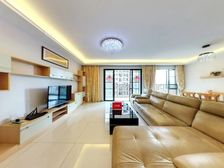 朗润园 270万 4室2厅3卫 普通装修超好的地段,住家