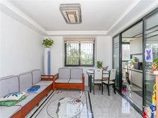 金群苑北区 新出大三房 精装修自住 看房方便 送家具家电