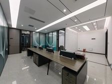 南城总部基地276平豪装写字楼!方正4隔间!家私全齐急租!