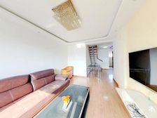 业主诚意出售,小户成本低,有阁楼实用性强