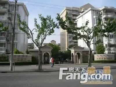 小区相关图
