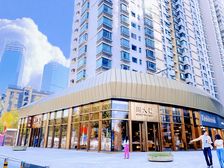 急!年租金50万丶地铁口60米丶8年租期带9个车位丶个人能买