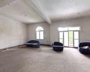 高品质小区 御都花园别墅 5室2厅 清水 上叠 带车位