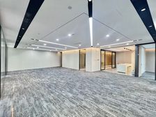 南山科技园 大冲商务中心 豪装 1000平 带家私办公室出租