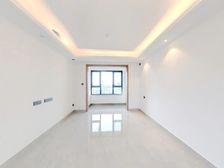 国展现房 通透三室 精装没住过 随时看房 价格可谈