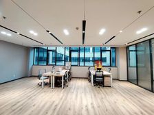 园区办公 环境好 精装修带家具 可定制 积高科技园 带隔断