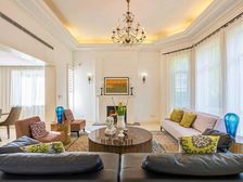 西郊庄园新议价豪宅,独栋别墅占地1300平,临河大花园