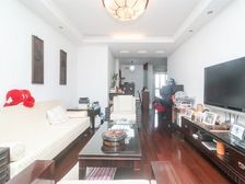 全屋地暖 豪华装修 南北通透 电梯中区 小区花园位置 价能谈