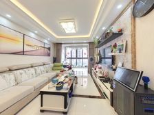 近地铁 三房 全天采光 客厅带阳台 装修40万带车位