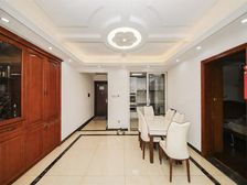 轨交口 随时看 店长力荐新港 4房2卫 拎包入住