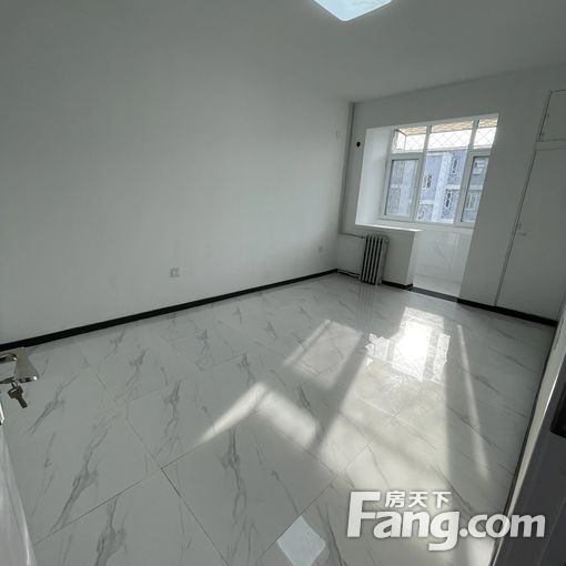  ������ѧ���� ε��԰ ��װ2���� �ϱ�ͨ͸ ����101 