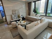 太湖阳光假日 84万 3室2厅2卫 精装修,现在出售!