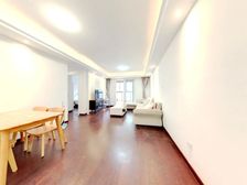 蓝光天悦城 3室2厅2卫 精装修 220万元