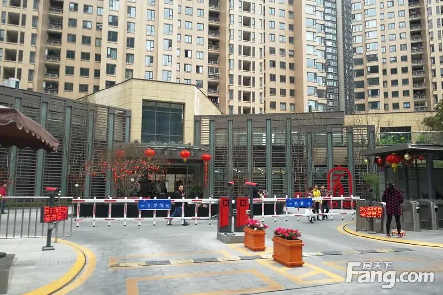 成都锦江攀成钢仁恒滨河湾二手房 两室 - 房天下