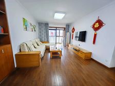 小三居 带电梯 精装好房 中间楼层采光好 南北通透 产权清晰