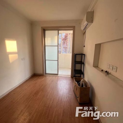  ������������ ��װ�� ������� �۸��̸ 