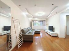 飞机户型 3开间朝南 上师三9年制 中间楼层 有固定车位