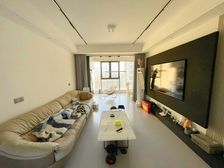 钰珑湾精装三房两卫,家电全带,豪华装修地铁口旁,花园式小区