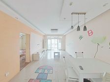 商品房,02年商品房小区环境好,近15号铁,视野开阔