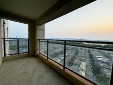 一线湖景大平层、楼层好无遮挡、有2个车位、满五税少