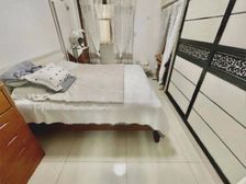 乐山小区 财政局宿舍 一楼精装三室 送两个储藏室 无记录