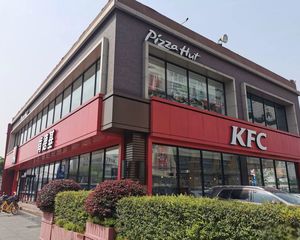 独栋整层旺铺(KFC 年租48万)35米开间 价格含税无抵押